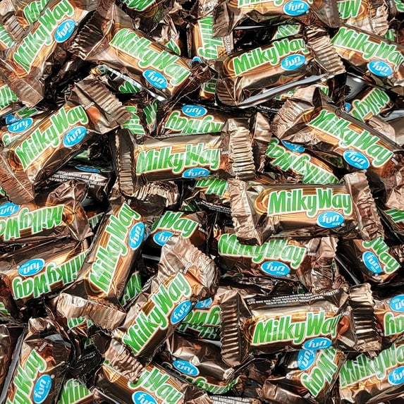 Milky Way Candy Bars - Fun Size Candy in Creamy Carmel, Nougat and Milk Chocolate 4 Pound