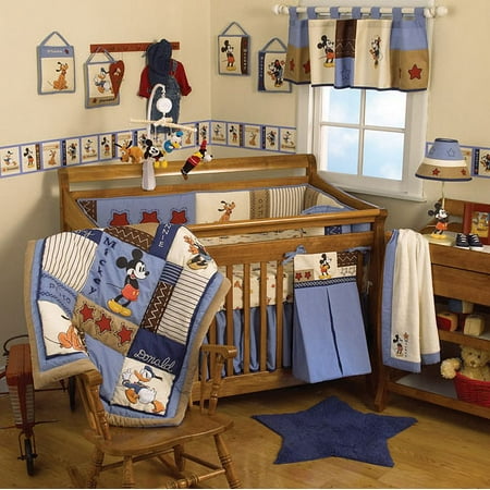 Disney Baby - 4-Piece Old Gang Nursery Bedding Set