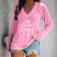 thumbnail image 2 of KIHOUT - Blusas casuales para mujer, liquidación 2024, moda clásica, estampado de letras, cuello en V, blusas básicas holgadas, camisetas de manga larga, blusas tipo túnica para otoño, 2 of 4