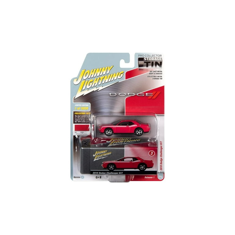 2010 Dodge Challenger, Furious Fuchsia Pink - Johnny Lightning