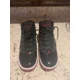thumbnail image 1 of N I-K-E A i r-Jor-dan max aura Size 6.5, 1 of 5