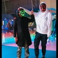 thumbnail image 2 of Disfraz de cosplay de terror con forma de V con forma de sangre y sangre, 2 of 2