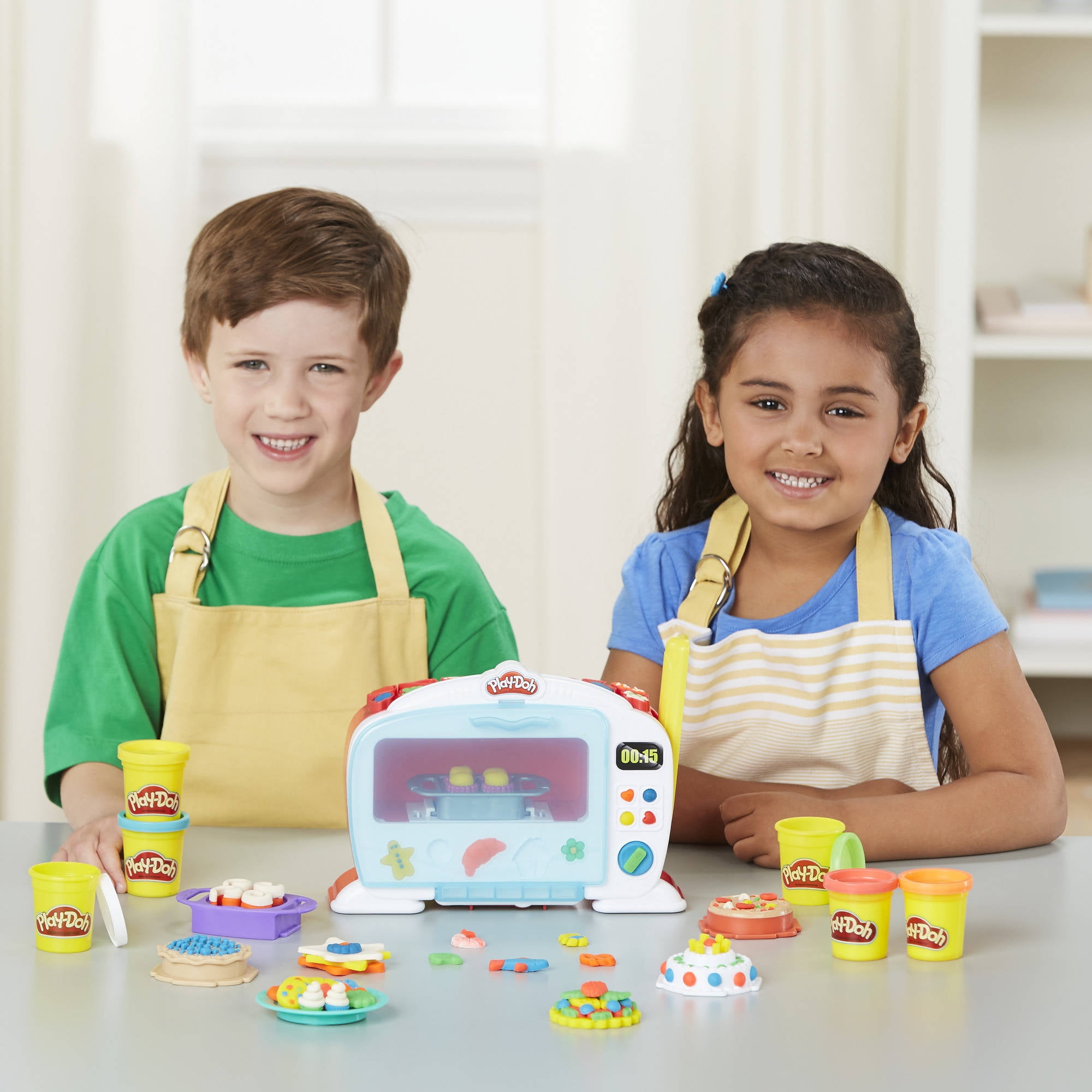 Play-Doh Kitchen Creations Magical Oven Play Food Set for Kids 3 Years and  Up with Lights, Sounds, and 6 Colors ( Exclusive)