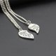 thumbnail image 3 of Colgante de aleación con forma de corazón de melocotón para amigos, collar con letras que unen a las novias, 3 of 4