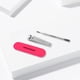 thumbnail image 3 of Kit de cuidado de uñas Tweezerman Mini Neon con cortaúñas, 3 of 5