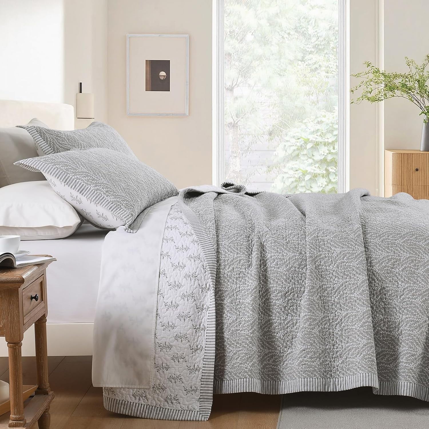 PANGUSHAN 100% Cotton King Quilt Set, Farmhouse King Size Quilt Bedding Set Bedspreads, Reversible Botanical Patterns Quilted Lightweight Comforter, Gray/White Bed Spread for King Bed