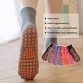 thumbnail image 3 of Calcetines Antideslizantes De Algodón Con Puntos De Silicona/Deportivos De Fútbol Divertidos Para El Suelo, 3 of 4