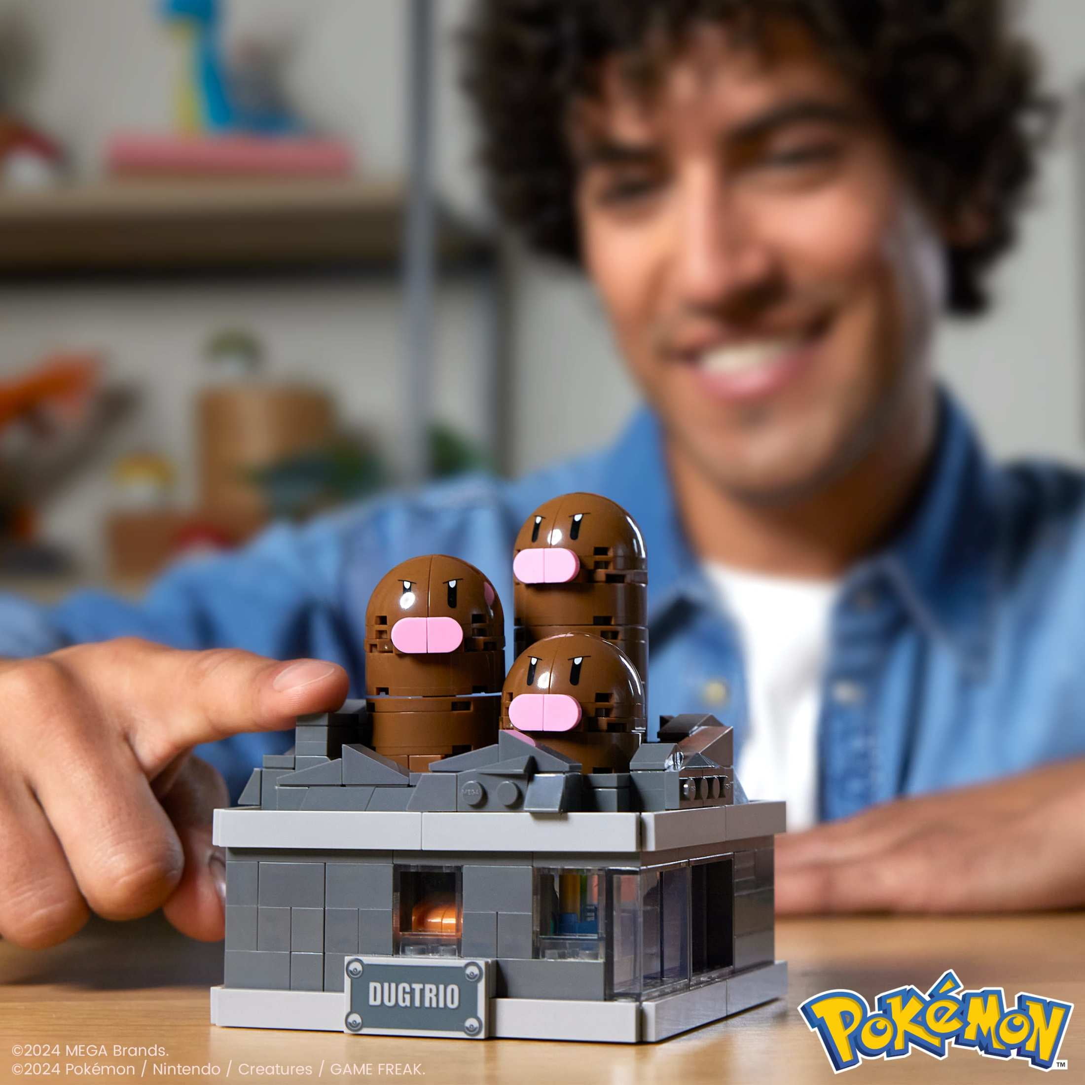 MEGA Pokemon Mini Motion Dugtrio Building Toy Kit (350 Pieces) for Collectors