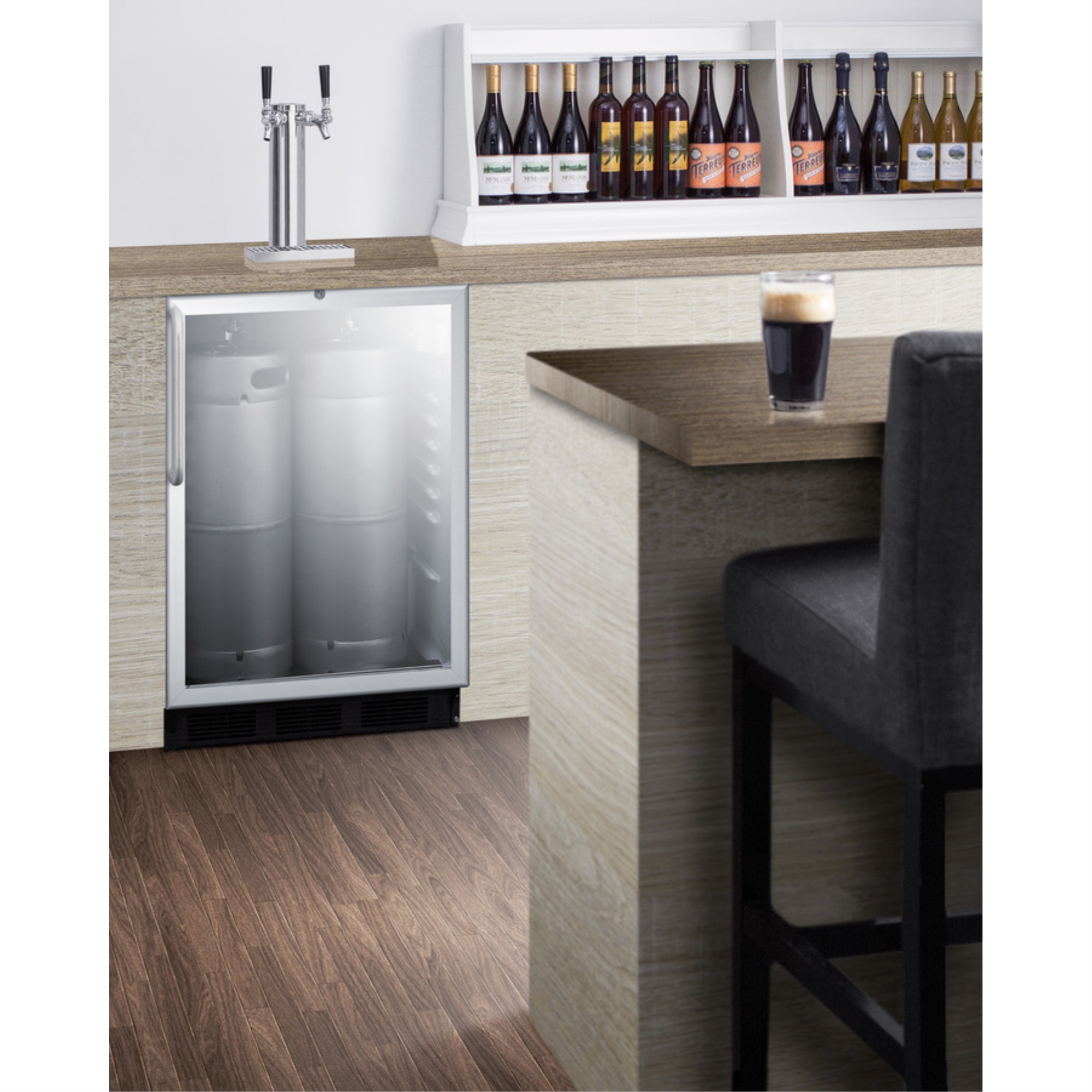 Summit Sbc56gbicssada 24" Wide 5.5 Cu. Ft. Built-In Commercial Double Tap Ada Kegerator -