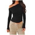 thumbnail image 1 of Camiseta de mujer con cuello inclinado, hombros descubiertos y manga larga de punto, 1 of 5