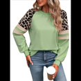 thumbnail image 1 of Chandail en Molleton à Col Rond pour Femmes, Patch Léopard Décontracté, Chandail à Manches Longues pour Automne Printemps, Vert Herbe S, 1 of 9