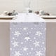 thumbnail image 1 of Camino de mesa navideño | Bandera navideña de 274 cm con diseño de copos de nieve | Terciopelo de poliéster rojo, verde y blanco para decoración de comedores y fiestas, 1 of 6