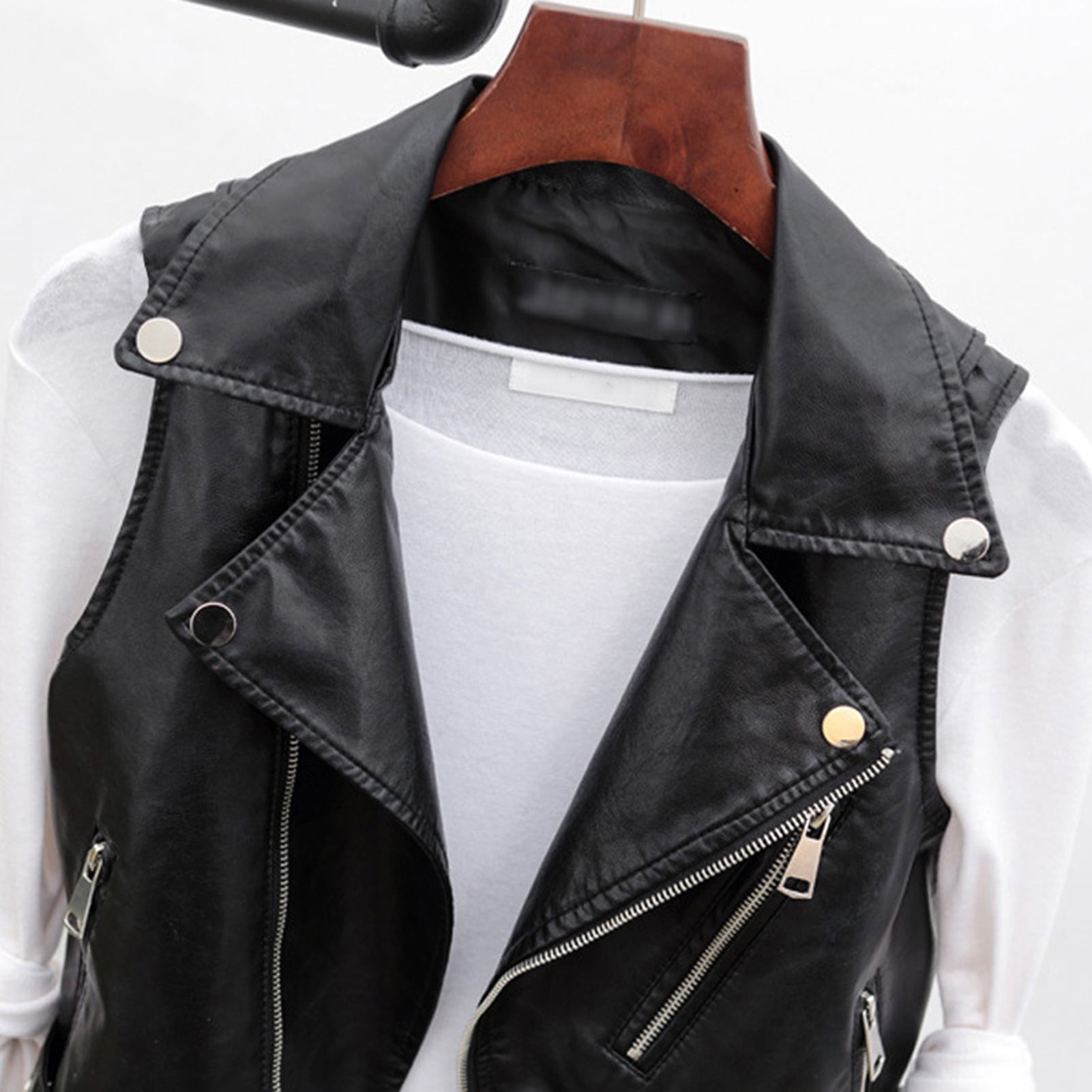 Women Vest Coat Faux Leather Smooth Surface Belt Decor Turn-down Collar Zip-up Sleeveless Zipper Pockets Retro Motorcycle Waistcoat Commuting Travel Outerwear