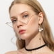 thumbnail image 2 of Gafas de sol con forma de V para hombre y mujer, estilo europeo y americano, con diseño de diamante, sin piezas, estilo distintivo, con montura de media montura y fotografía callejera, 2 of 6