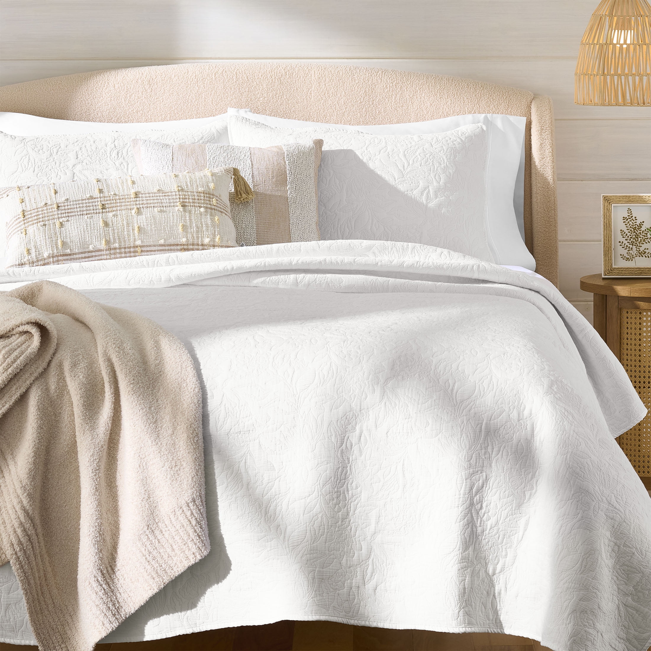 Better Homes & Gardens Floral Matelasse Pillow Shams, White, King, 2 Count