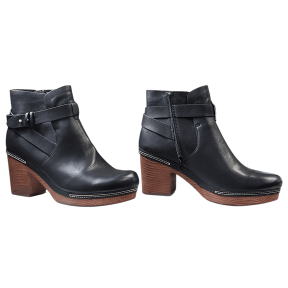 Korks Trisha Platform Booties Black 11 M *Imperfect Box*