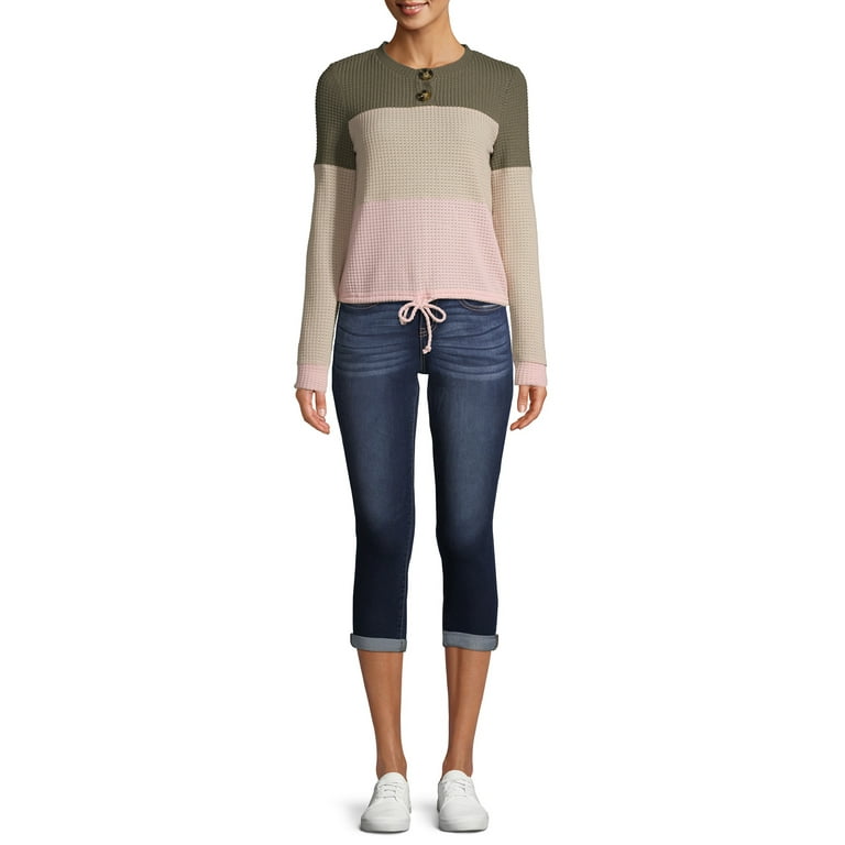No Boundaries Juniors' Wide Waistband 3 Button Capri No Boundaries Juniors' Wide Waistband 3 Button Capri