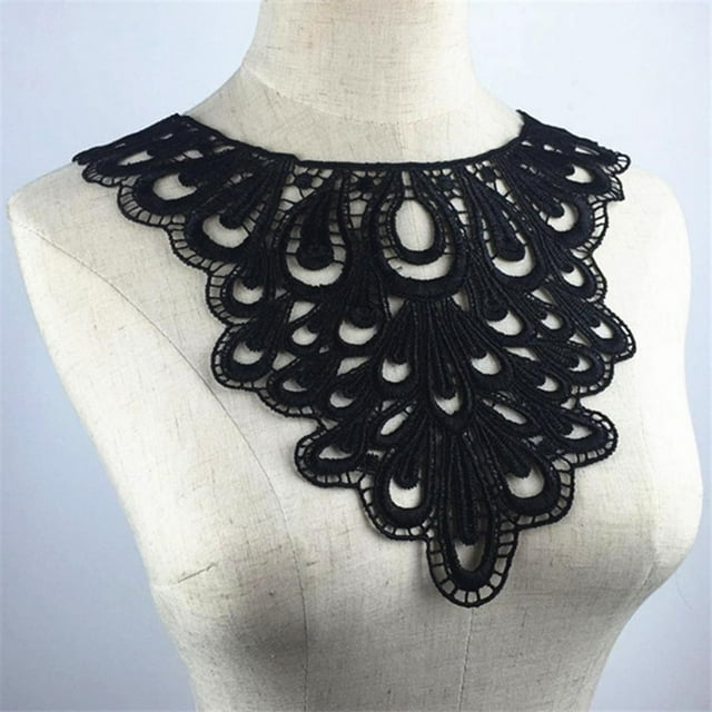 Cuello de escote con adornos de costura de encaje de Venecia con apliques florales negros Hugo Artesanías de cuello de encaje