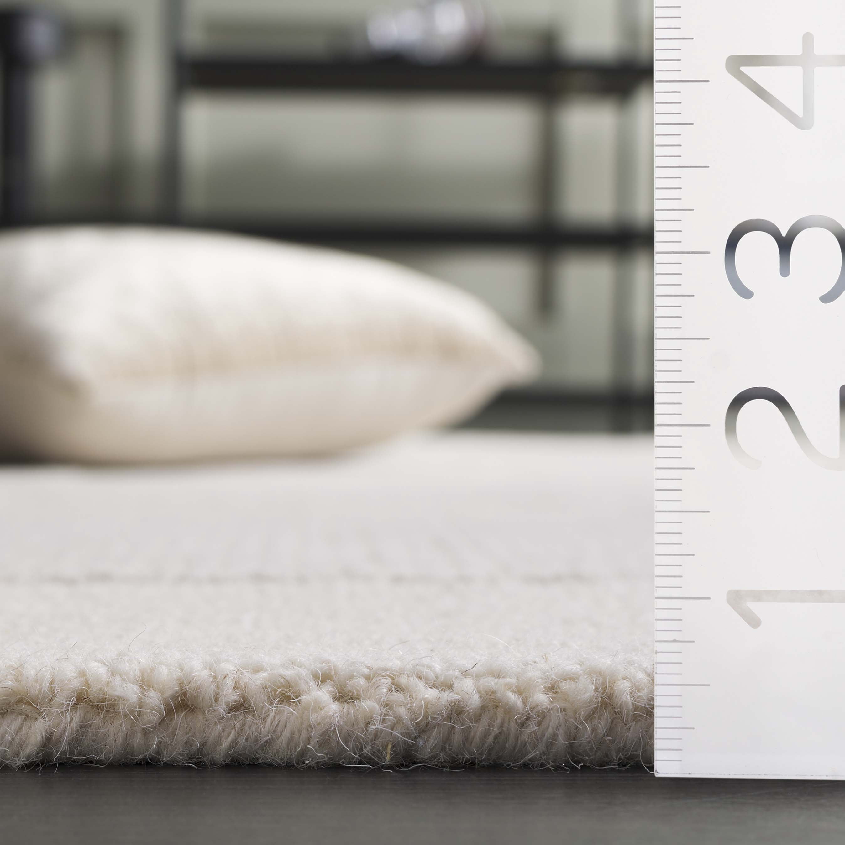 SAFAVIEH Mykonos Jesper Checkered Area Rug, Ivory, 4' x 6'