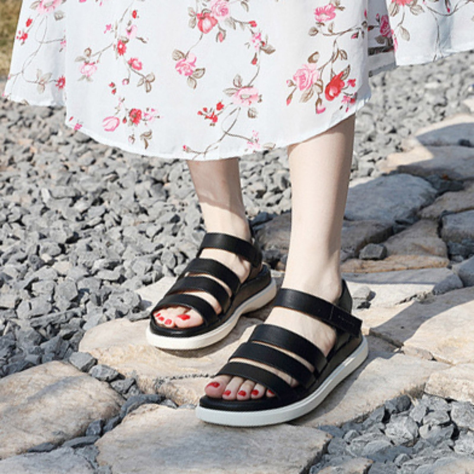 Stylish and comfortable Summer sandals - FashioNZ