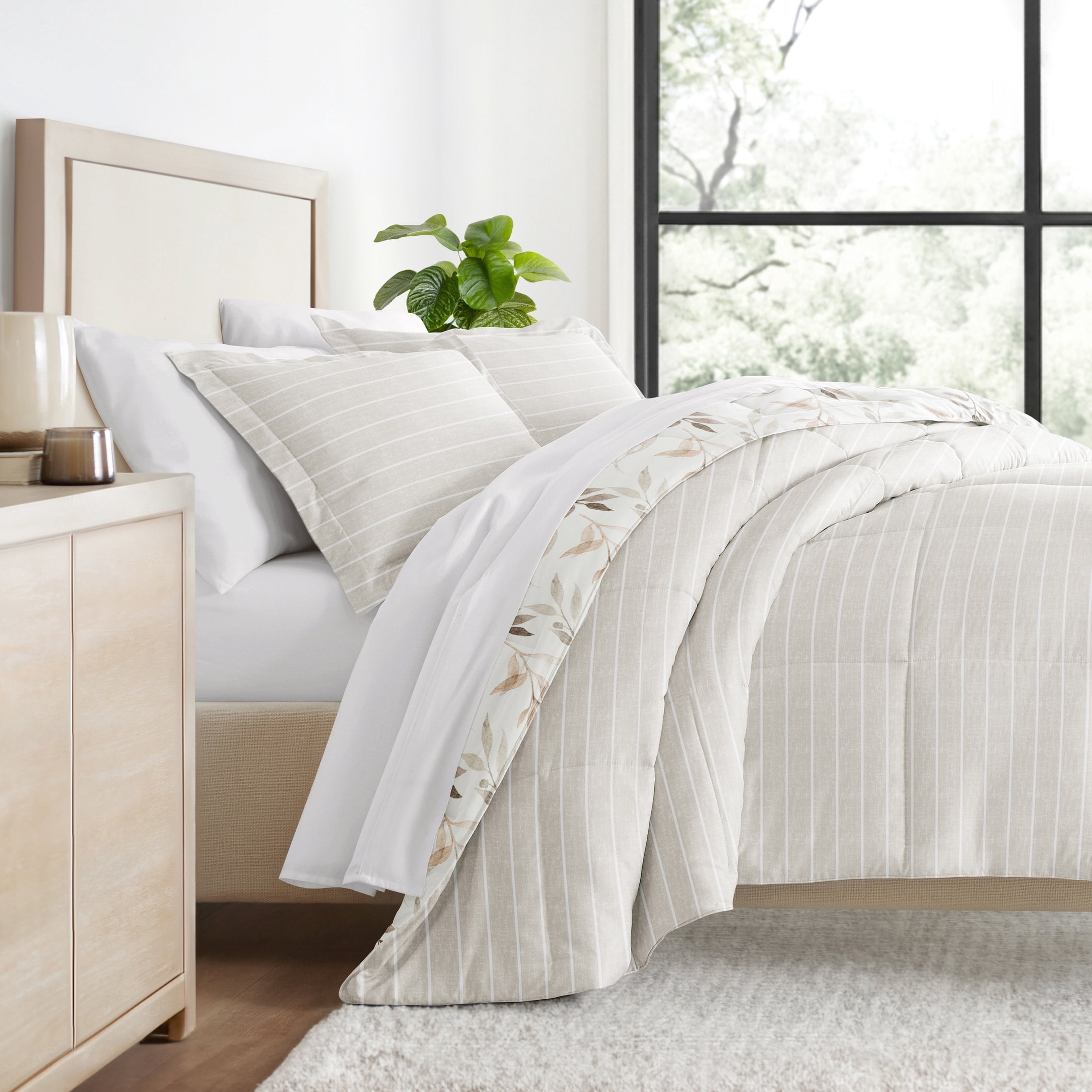 All Season Ultra Soft Comforter Set Lightweight Bedding in Foliage Stripe for King/Cal King by Comfort Canopy