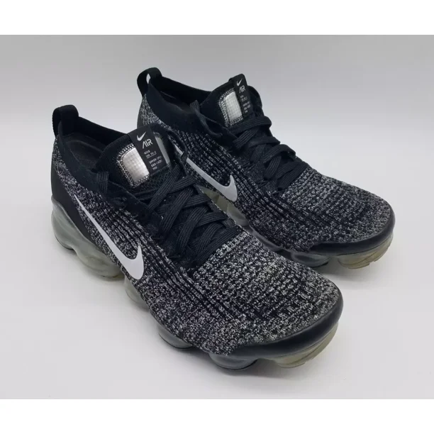 Ni - ke Ni - ke Air Vapormax Flyknit 3 Men's Size 9 Running Shoes Black White Oreo