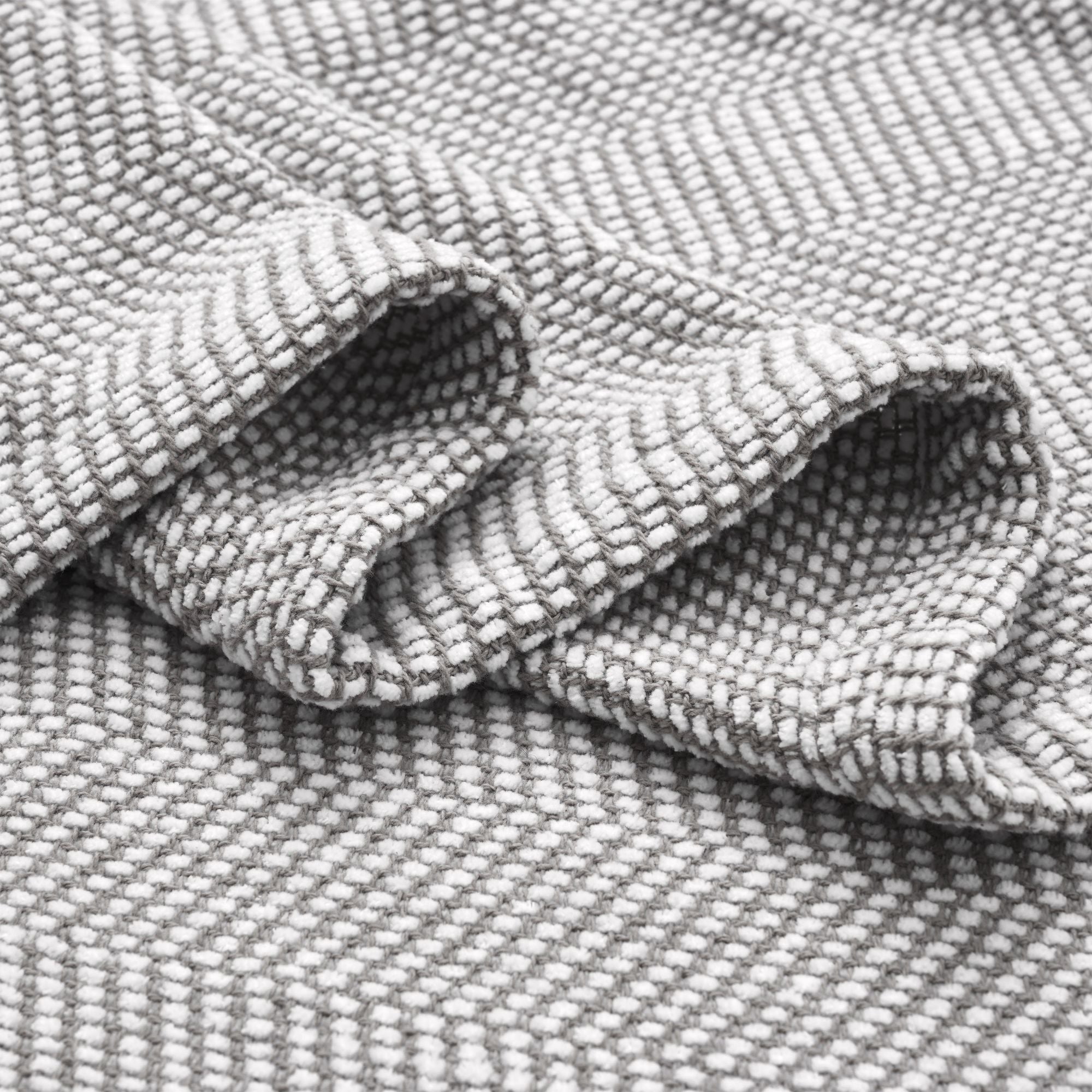 Superior Chrisney Chevron Cotton Blanket, King, Charcoal