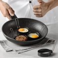 thumbnail image 5 of Anillos de cocina de huevo de acero inoxidable, 4 Uds., molde para panqueques, huevo redondo con cepillo de aceite, anillos de cocina para huevos, molde para panqueques y sándwiches, 5 of 5