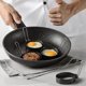 thumbnail image 5 of Anillos de cocina de huevo de acero inoxidable, 4 Uds., molde para panqueques, huevo redondo con cepillo de aceite, anillos de cocina para huevos, molde para panqueques y sándwiches, 5 of 5