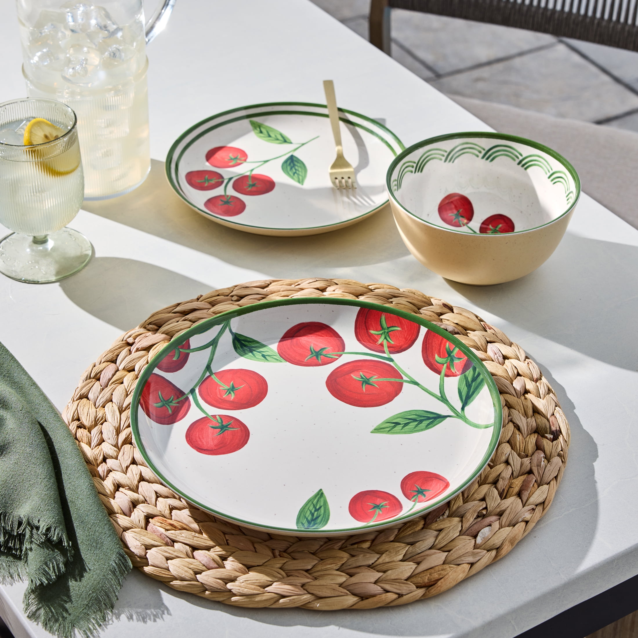Better Homes and Gardens Bamboo Melamine Tomato Dinner Plate, 10.75 Inch, Red