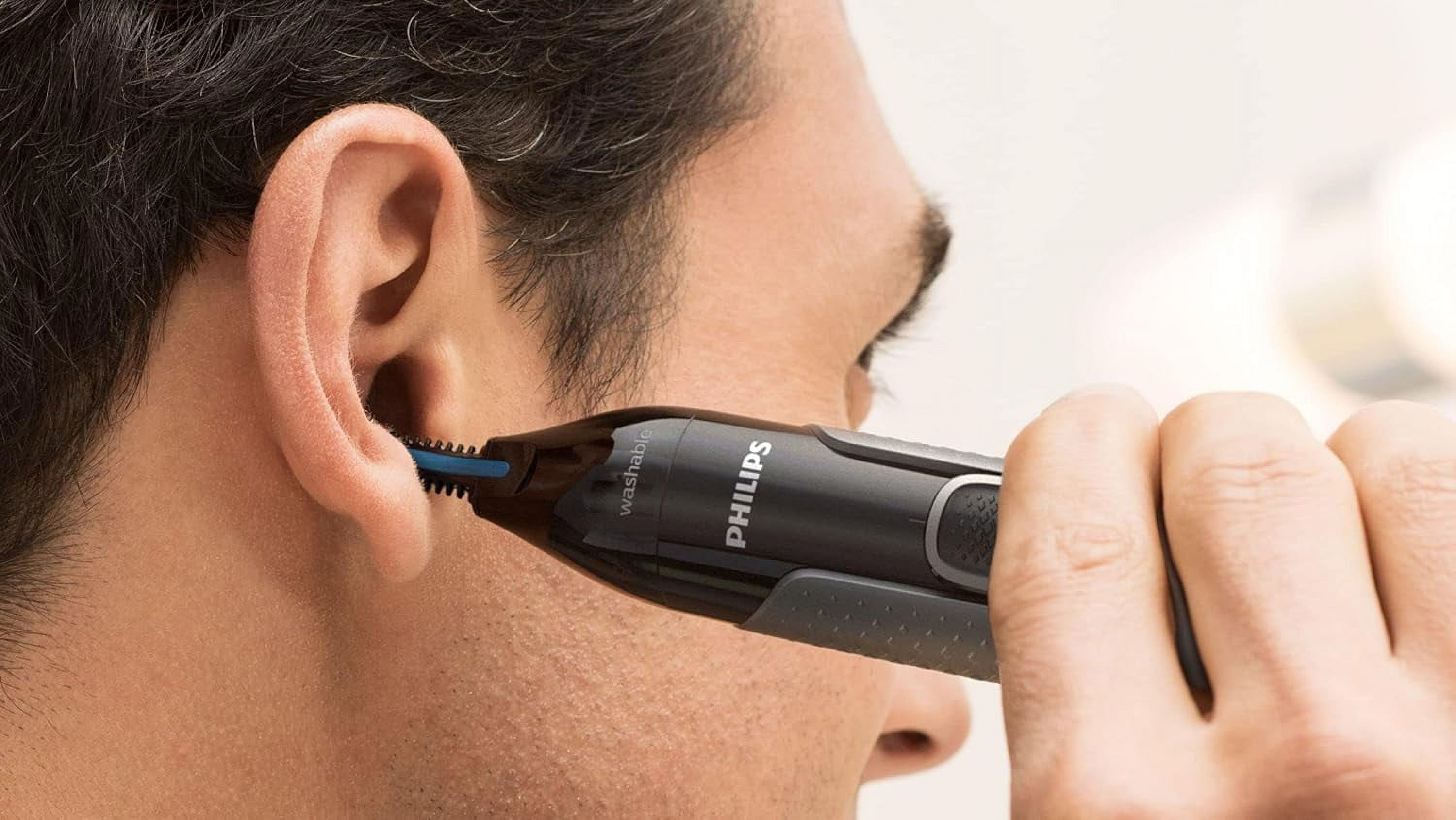 PHILIPS NT3650/16 Series 3000 Waterproof Nose and Ear Trimmer