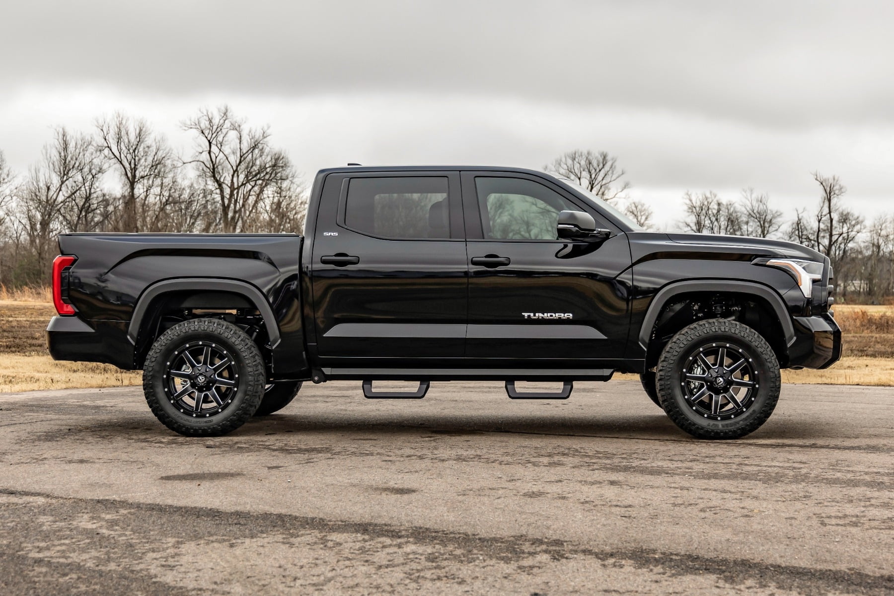 Rough Country 3.5" Inch Lift Kit for 2022-2025 Toyota Tundra 4WD - 70330