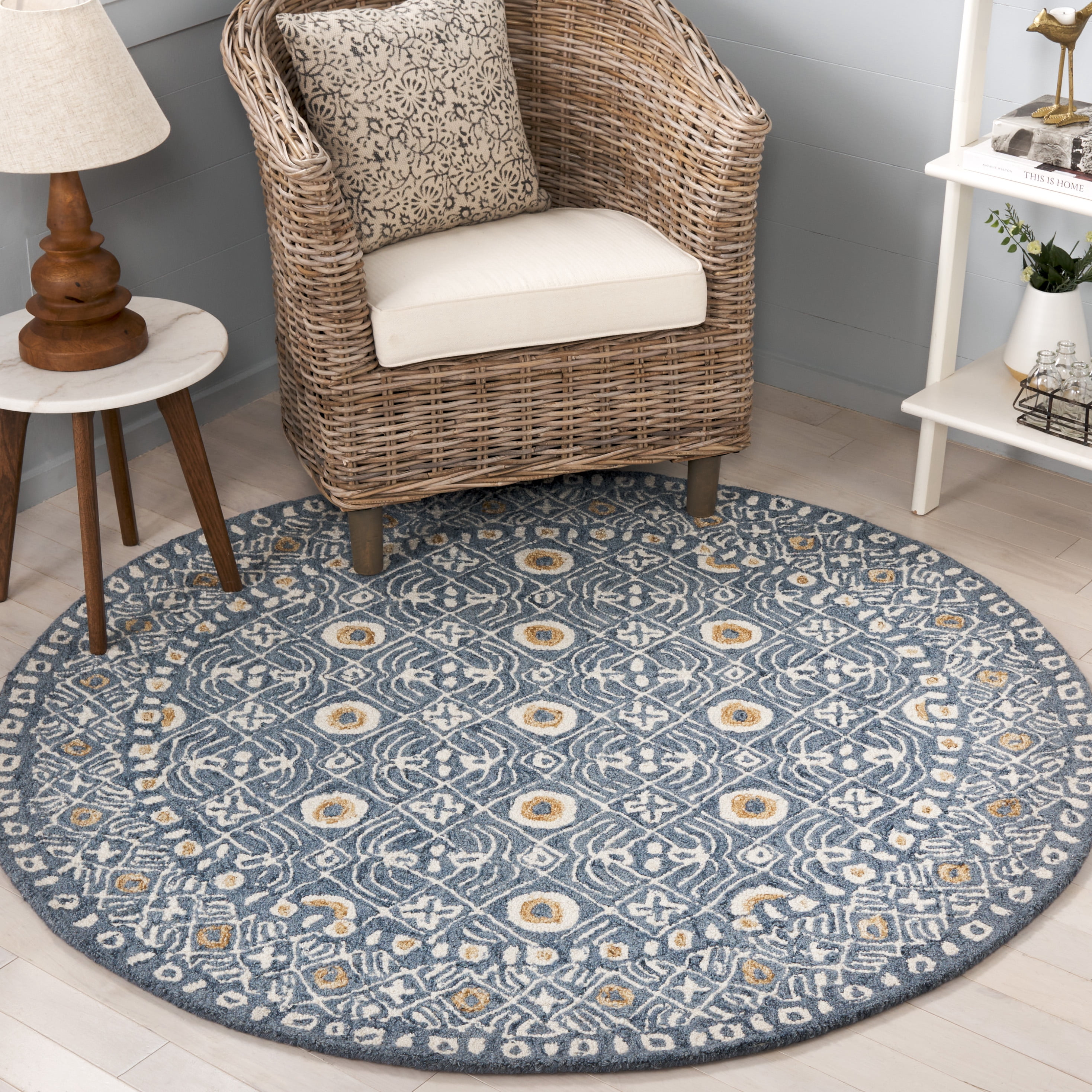 SAFAVIEH Micro-Loop Blazhe Floral Area Rug, Blue/Ivory, 5' x 5' Round