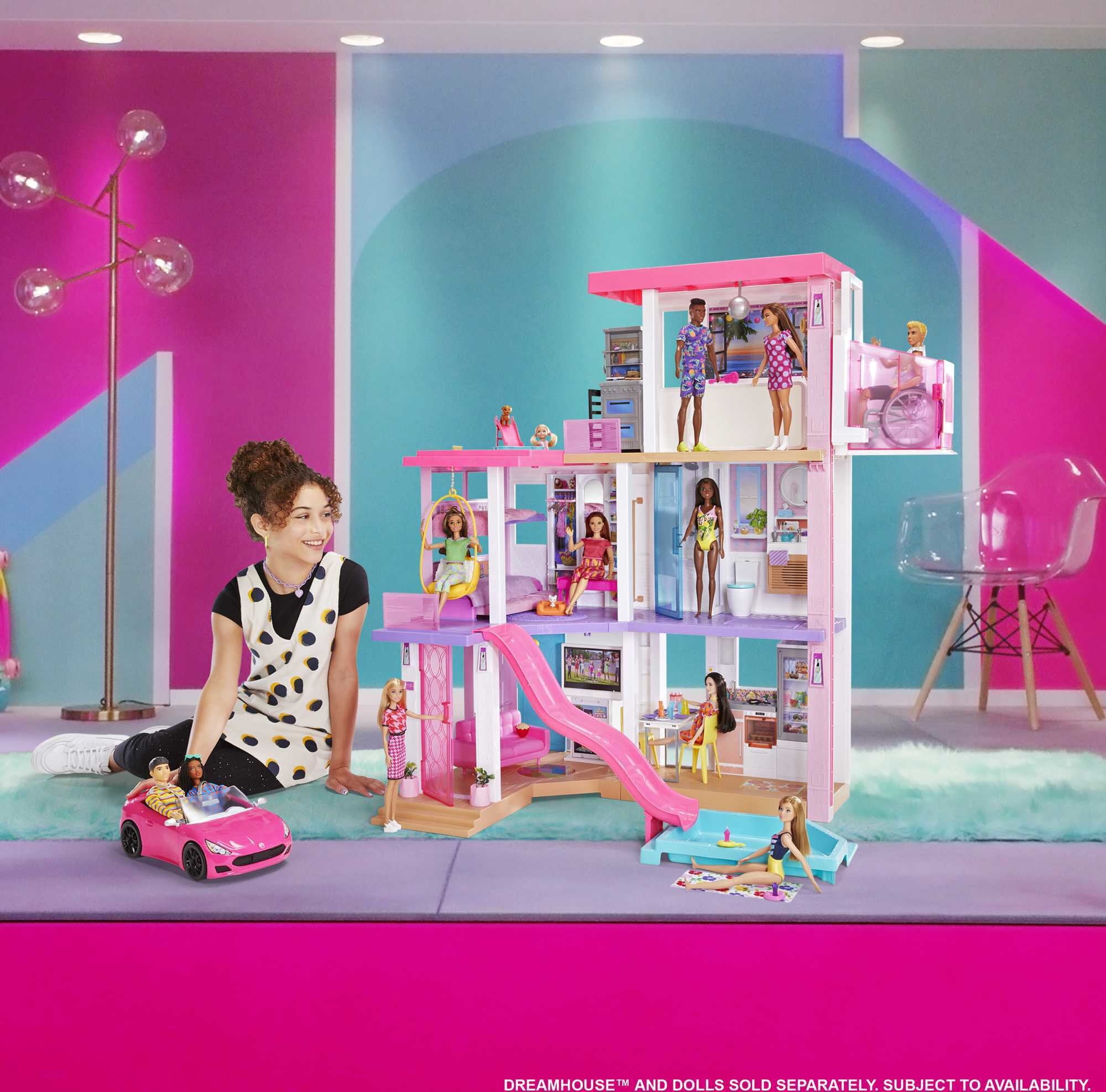 Barbie Convertible Toy Car, Bright Pink with Seatbelts and Rolling Wheels (Seats 2 Dolls), Toy for 3 Years and Up