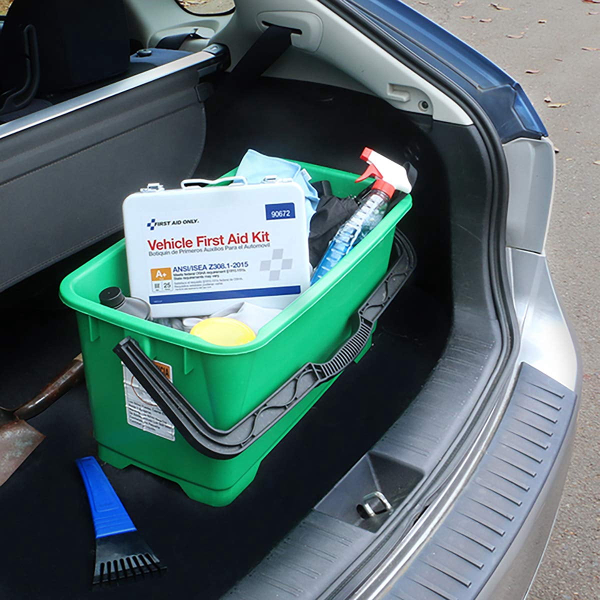 90672 Heavy Duty Vehicle First Aid Kit - 114 Pieces ANSI OSHA Compliant Emergency Kit for  Trucks Fleet