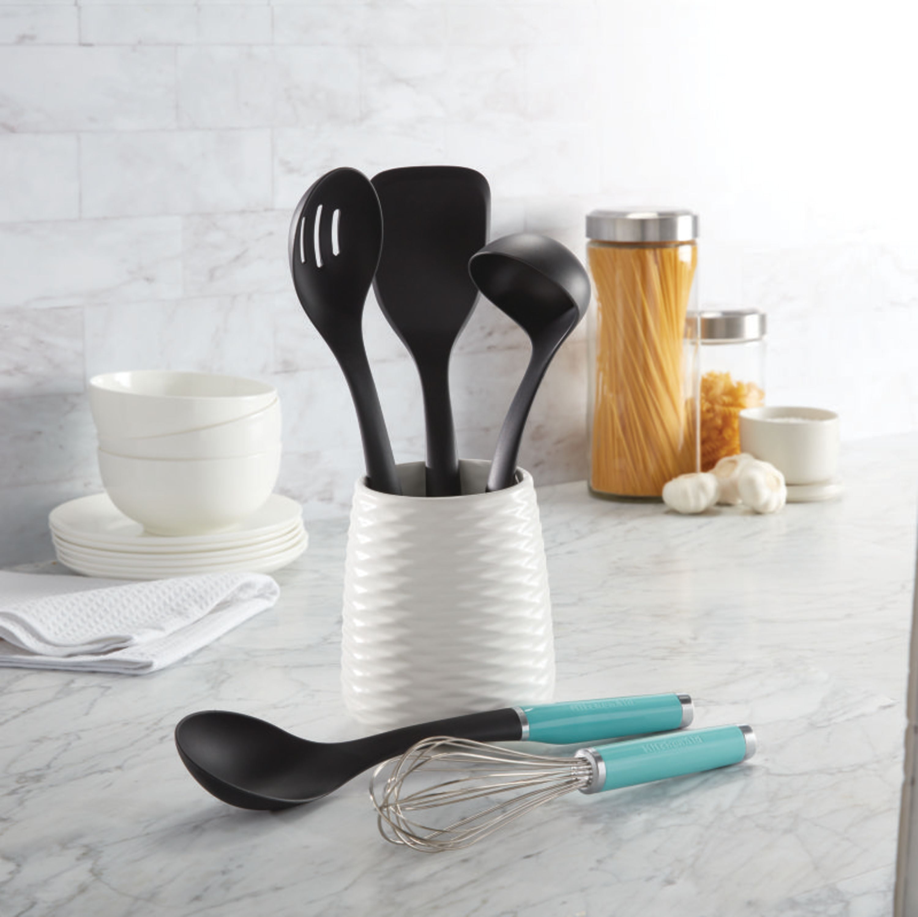 Kitchenaid 6-piece Crock with Plastic Kitchen Tool Set