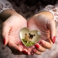 thumbnail image 3 of Adorno de escritorio de acrílico en forma de corazón transparente, ideal como regalo para peluqueros caninos o salones de belleza, 3 of 3