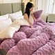 thumbnail image 1 of Manta de piel de cordero suave de doble capa para adultos, cómoda para usar en sofá o cama, lavable, ligera y cálida, ideal para todas las estaciones., 1 of 6