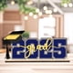 thumbnail image 3 of Fiudx Decoración de Graduación, Arte de Mesa de Madera para Celebrar 2025, Recuerdo Único para Un Día Especial, Centro de Mesa Versátil para Uso En Interiores y Exteriores, Perfecto para Eventos Esco, 3 of 3