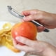 thumbnail image 5 of Pelador de cocina para frutas, zanahorias, verduras y patatas. Pelador de acero inoxidable con mango y cuchilla ergonómicos antideslizantes., 5 of 6