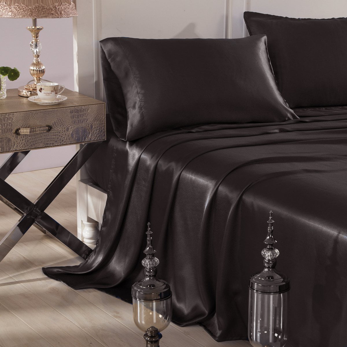 Honeymoon Luxury Satin Bed Sheet Set, Ultra Silky Soft, Queen Black