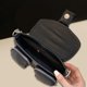 thumbnail image 5 of Bolso de hombro Yinane monedero de paja negro 22 cm x 11 cm x 9 cm, 5 of 7