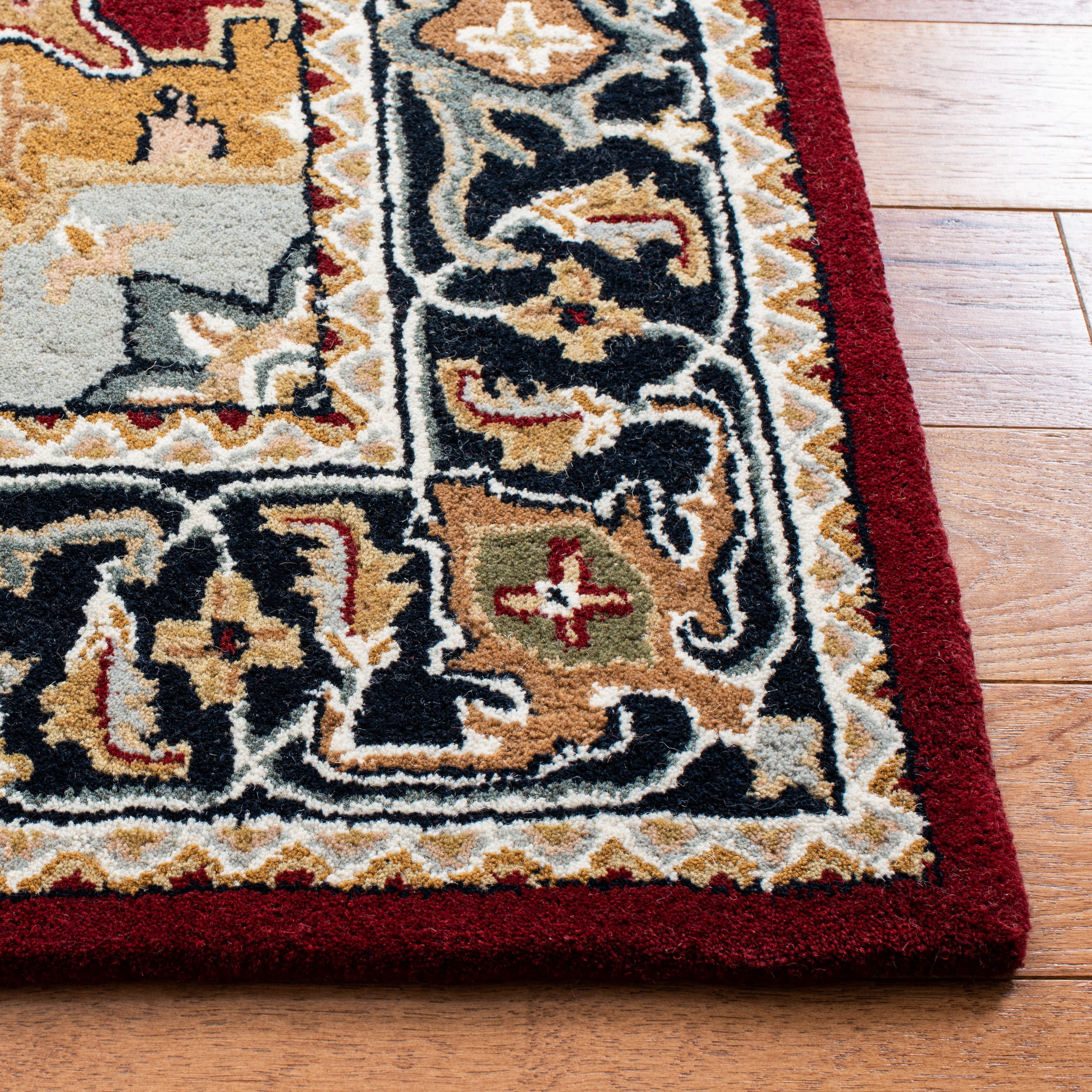 Safavieh Heritage York Oriental Wool Area Rug, Ivory/Red, 8' x 10'