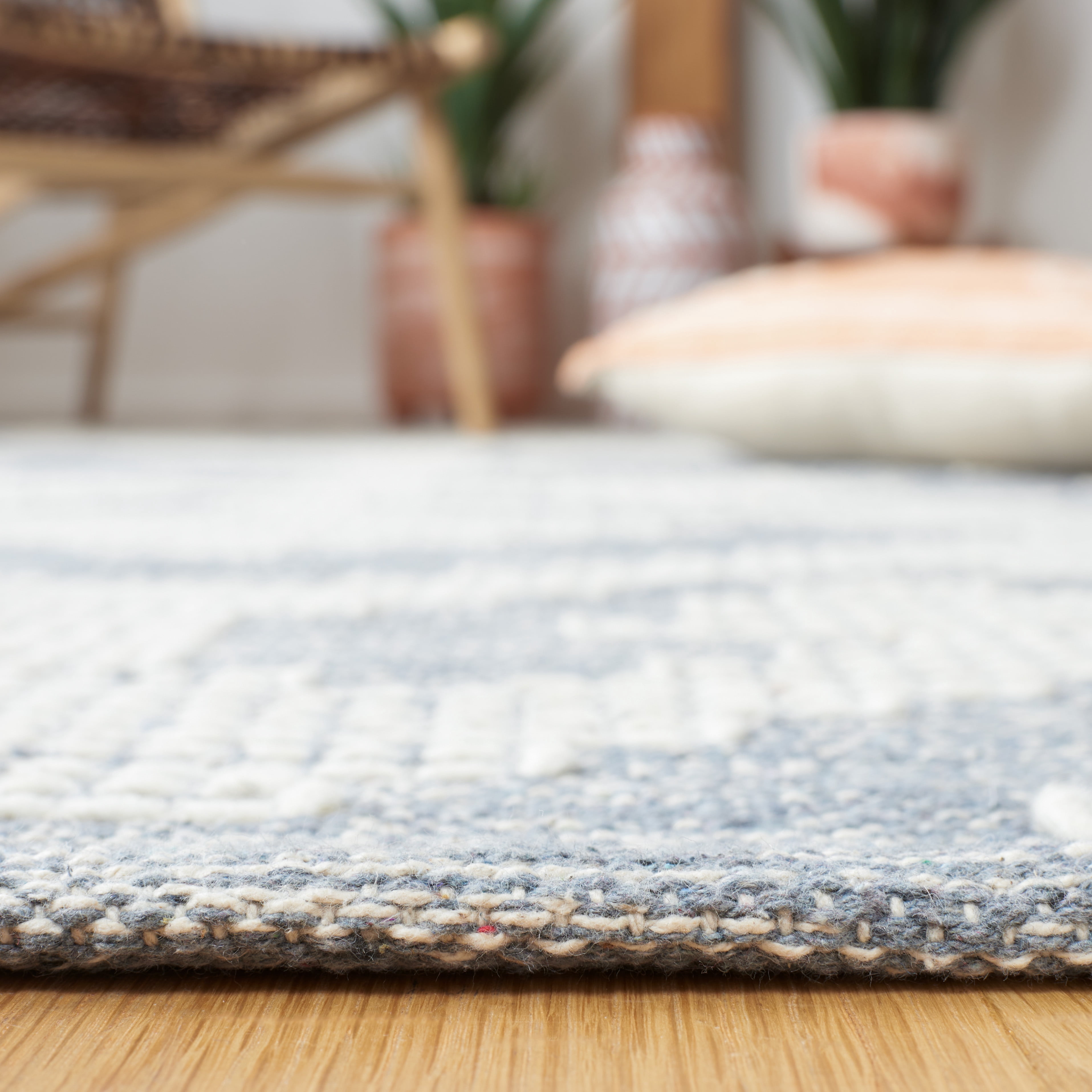 SAFAVIEH Kilim Jack Tribal Area Rug, Blue/Ivory, 6' x 6' Square