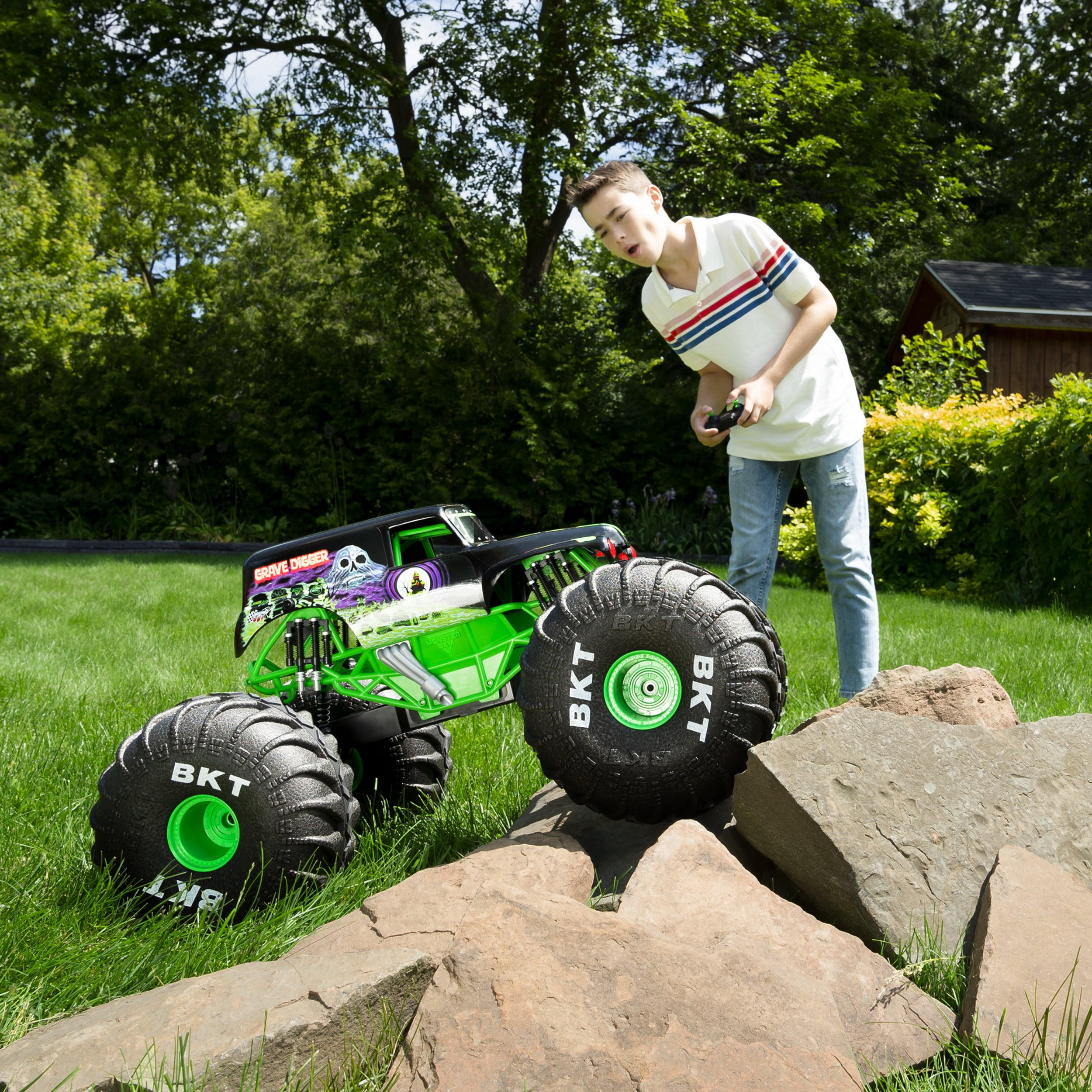 giant grave digger remote control truck