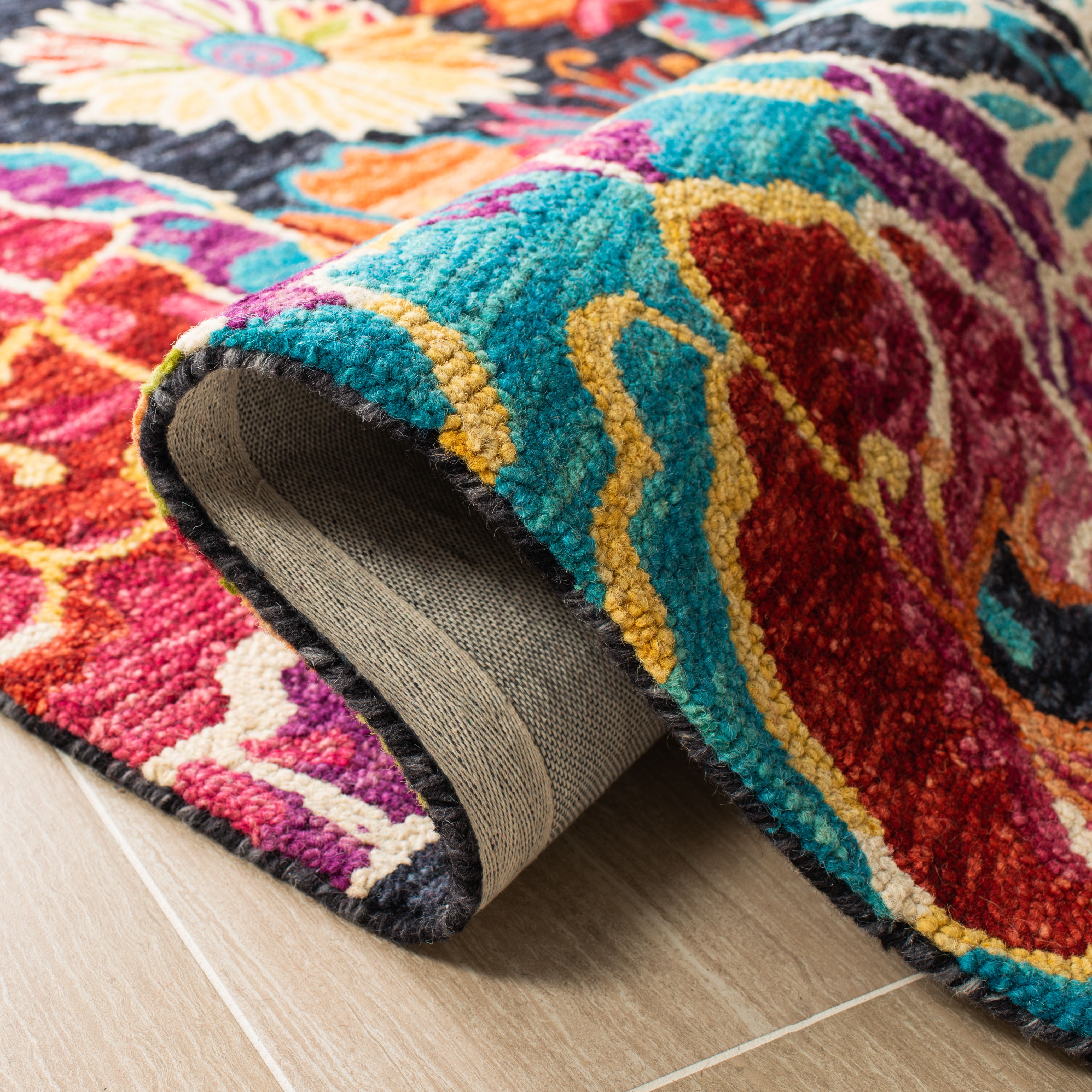 SAFAVIEH Aspen Candelario Colorful Floral Wool Area Rug, Charcoal/Blue, 9' x 12'