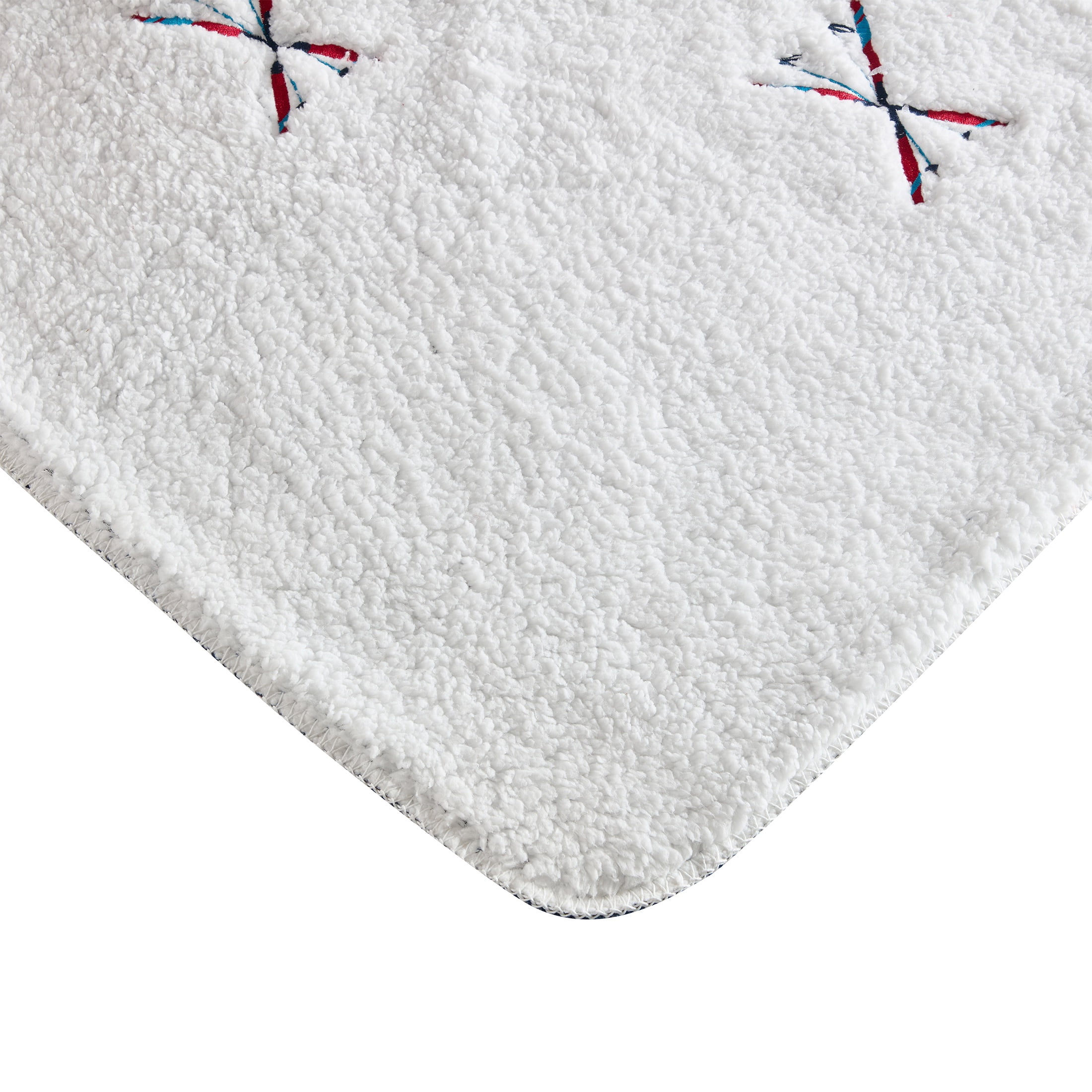 VCNY Home Whipstitch Holiday Crossed Skis White Motif Sherpa Throw, 50" x 60"