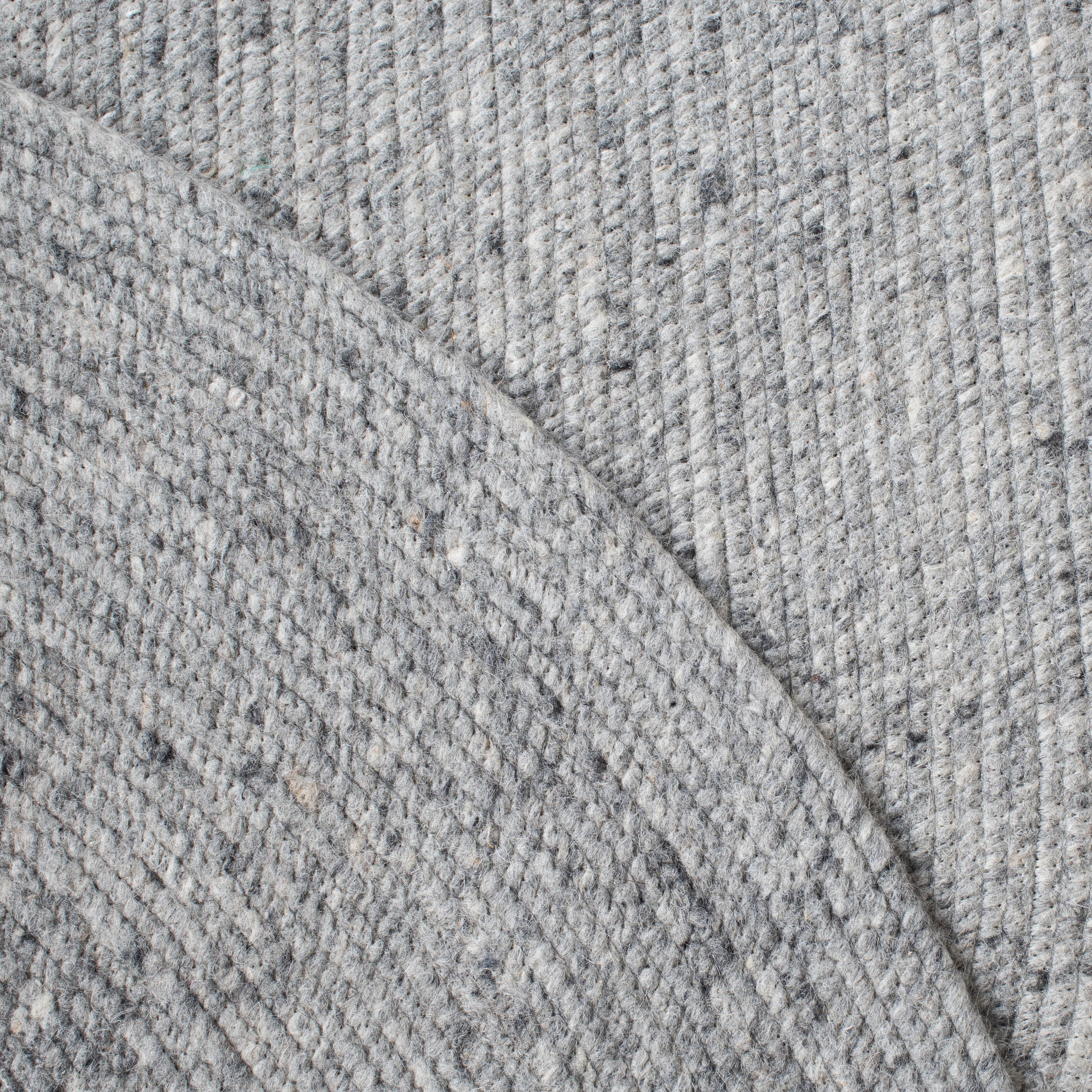 SAFAVIEH Braided Ronan Solid Reversible Area Rug, Gray, 4' x 6' Oval