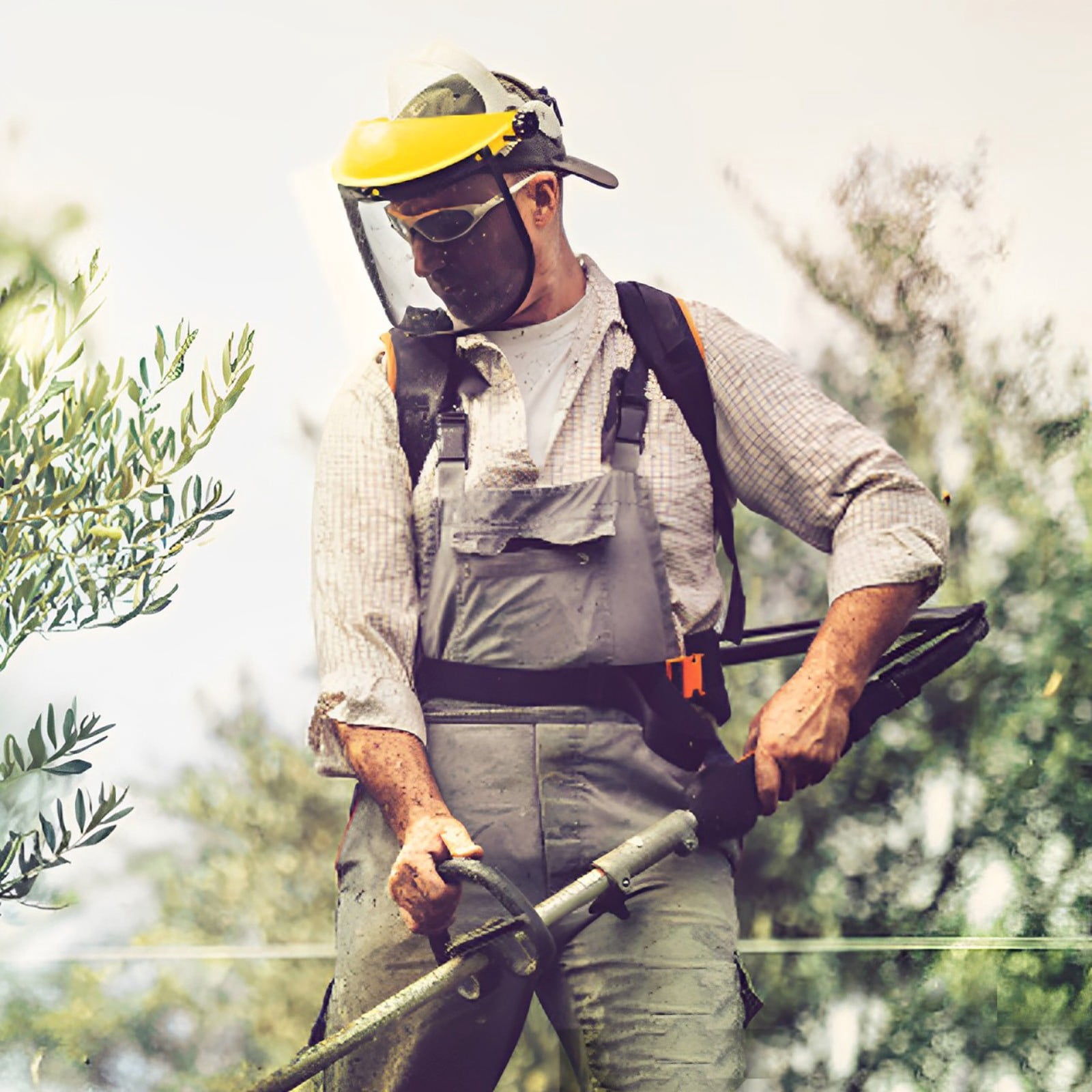 4PCS Forestry with Mesh Face Shield - Chainsaw Protective Hard Hat for Logging, Weed Eating & Brushcutter Work - Safety with Sun Shade Visor for Outdoor Yard Work & Professional Use