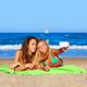 thumbnail image 2 of Rápido Secado Microfibra Playa Toalla Anti-Arena Liviana Absorbente Viaje Toallas 30 x 60 Pulgadas con Clip-  para Playa Nadar Acampar Yoga Deportes Verde claro, 2 of 9